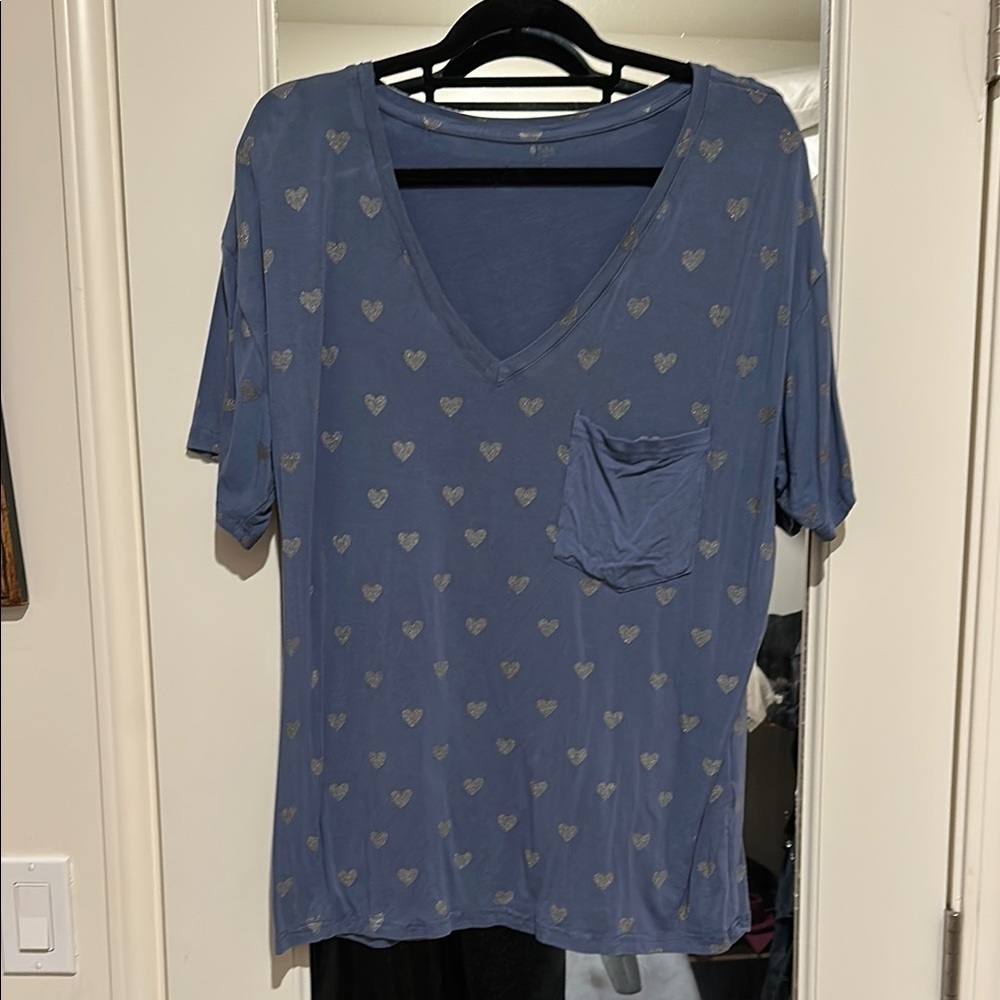Blue Heart Patterned V-Neck T-Shirt